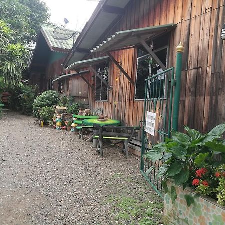 エバーグリーン ゲストハウス【SHA Extra+認定】 パーイ エクステリア 写真